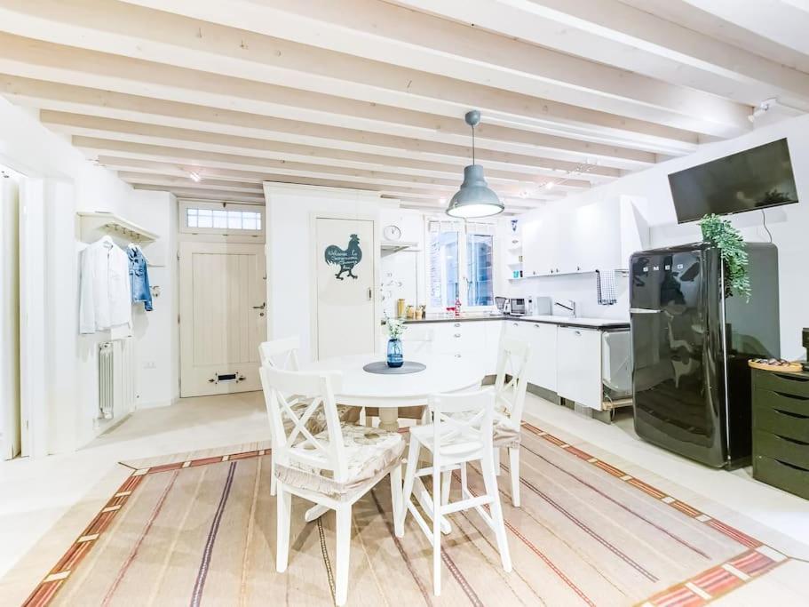 Serenissima Charming - In The Heart Of