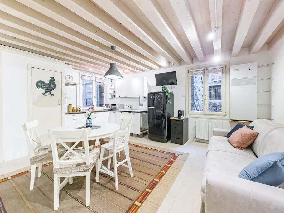 Apartment Serenissima Charming - In The Heart Of
